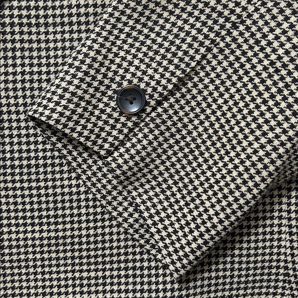 Ellen Tracy Houndstooth Blazer - Picture 6 of 8